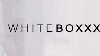 WHITEBOXXX - kikötözve nyalatja ki a pináját a nőci