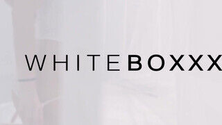 WhiteBoxxx - gigantikus picsájú nőci reggel is akar kamatyolni