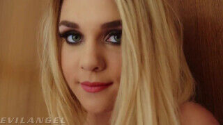 EvilAngel - Gabbie Carter picsája meghágva