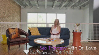 PUREMATURE - Brandi Love a hatalmas keblű világos szőke milf