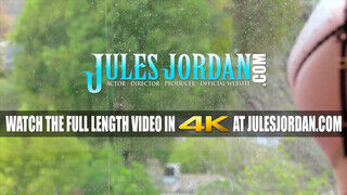 Jules Jordan - Athena Faris csoki pasassal kupakol