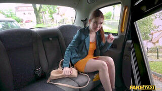 Fake Taxi - Kira Love a vörös hajú fiatal pipi