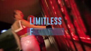 BRAZZERS - Csöcsös latin amerikai milf és a fiatal leszbik