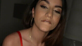 RICKYSROOM - Roxie Sinner a méretes cickós argentin