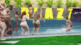BRAZZERS - Luna Star fiatal palival baszik