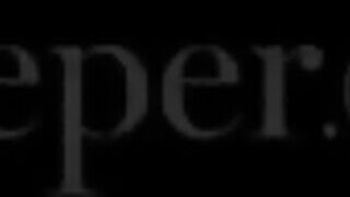 Deeper - Queenie a csábos gigászi mellű milf