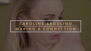 Caroline Ardulino fiatalabb fószerrel kupakol