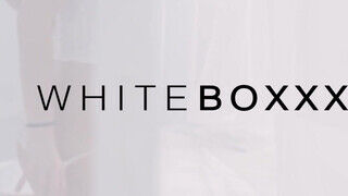 WHITEBOXXX - Evelina Darling a cuki tinédzser maca