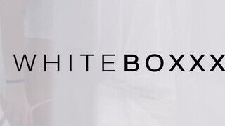 WhiteBoxxx - Vinna Reed a fullos cseh csaj