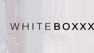 WHITEBOXXX - Romy Indy a tüzes csoki nőci