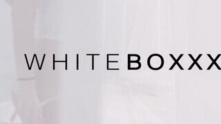 WHITEBOXXX - Adelle Sabelle a csábító francia csajszika