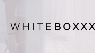WHITEBOXXX - Stacy Cruz a masszőrrel közösül