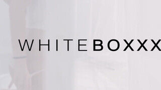 WHITEBOXXX - Zsenge gádzsi játszik a puncijával