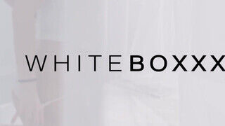 WhiteBoxxx - Sarah Kay lágy kúrása