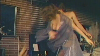 Blazing Redheads (1981) - Teljes retro sexfilm