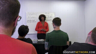 Misty Stone 10 muksót szop le