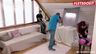 MyNaughtyAlbum - Kattie Gold a céda cseh lány