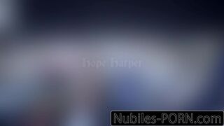 Dupla apró német fiatal megosztja a szörnyű falloszt