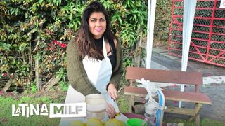 Carmen Lara éhes milf muffja kap mély baszást forró felvétel és dugás közben