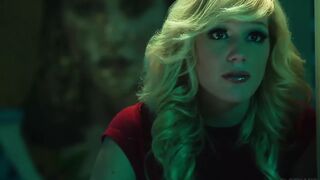 Malena Morgan gyöngéd lesbi játék csupasz punciakkal