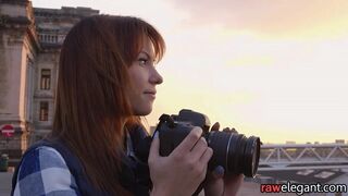 Nyílt punciú euro szépség hátulról megdolgozva