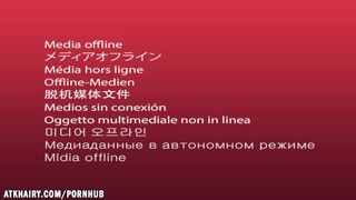 Rose dörzsöli megduzzadt puncáját vadul